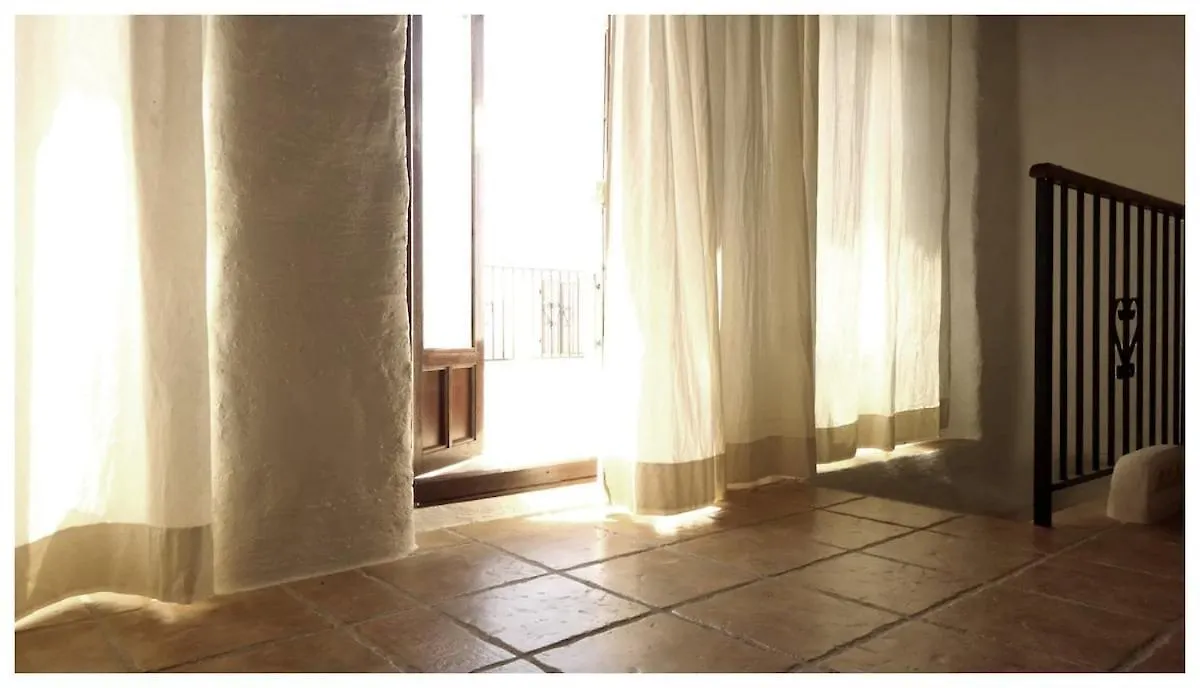 Country House La Tolona Valor 0*,